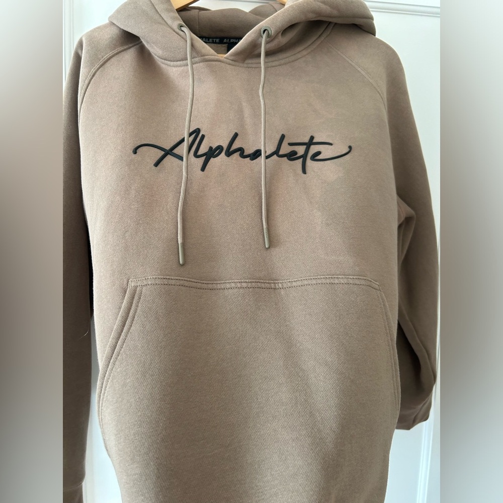 Alphalete Signature Performance Hoodie - Picture 2 of 9